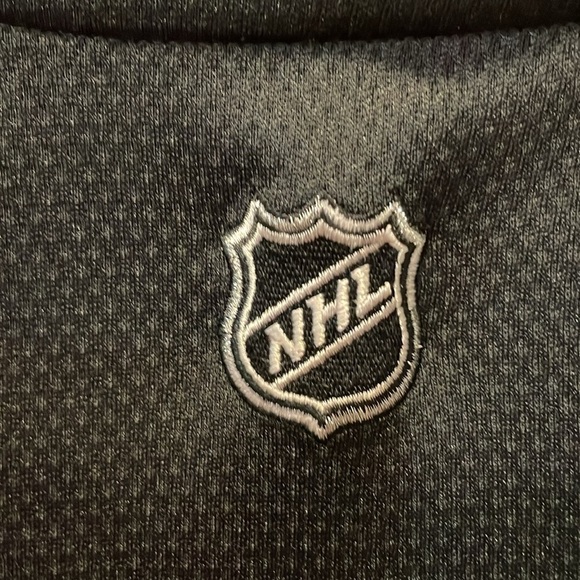 Reebok NHL Center Ice Pittsburgh Penguins Long Sleeved Top - Picture 7 of 9